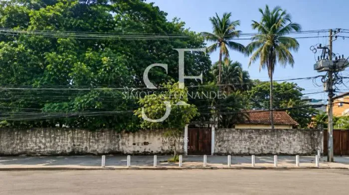Taquara - Rua Macembu. Vendo Terreo com 3.082 m2 para construção