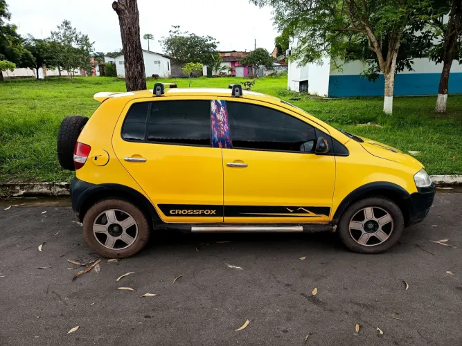 Volkswagen Crossfox 1.6 MI Total Flex 8V 5P 2006