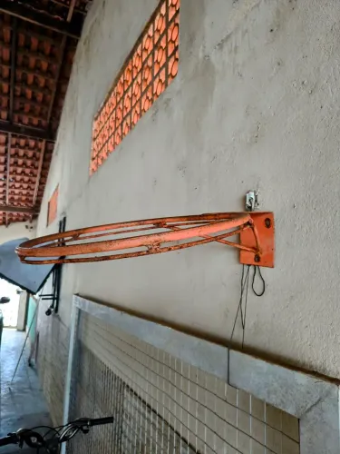 Aro de basquete tamanho oficial 