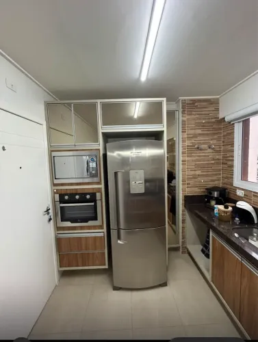 Vendo uma linda cozinha planejada completa 