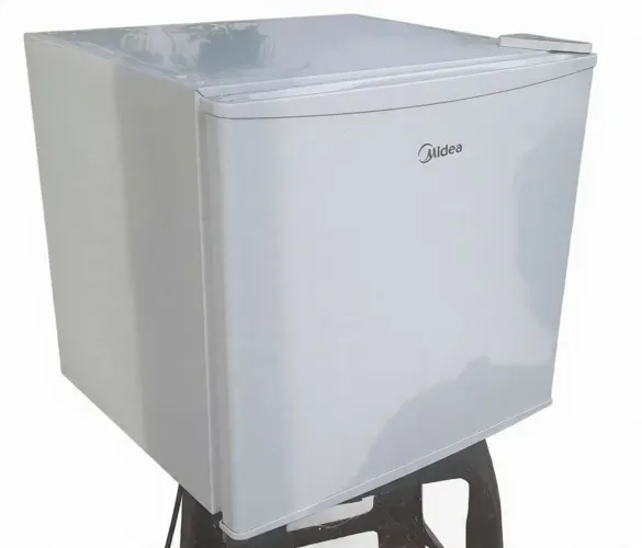 Frigobar midea