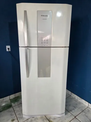Vendo geladeira Electrolux