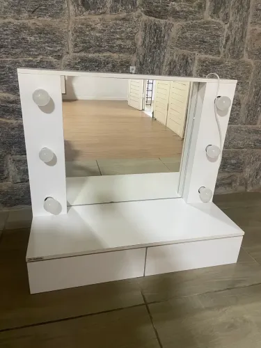 Penteadeira de Maquiagem