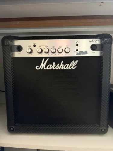 Amplificador Marshall MG15CF