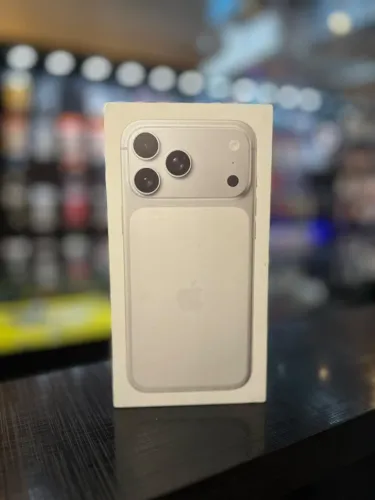 iPhone 17 Pro Max 512GB silver novo