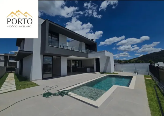 Casa de luxo em condomínio à venda em Jundiaí-SP, bairro Vila Nova Esperia: 4 quartos, 4 s