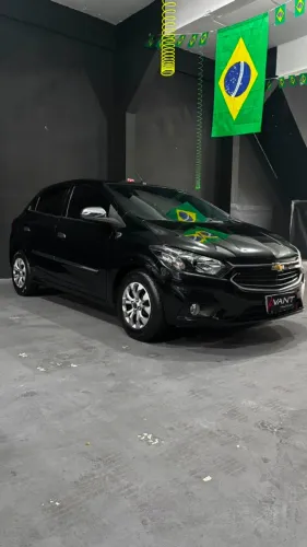 Chevrolet Onix Hatch LT 1.0 8V Flex Mec. 4P 2017
