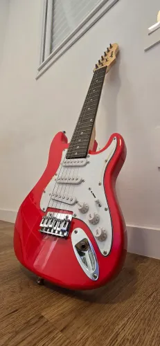 Guitarra tamanho infantil alta qualidade no som