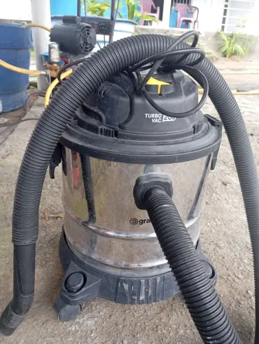 Aspirador de pó e água gradiente 1200 watts 20 litros inox 220 volts