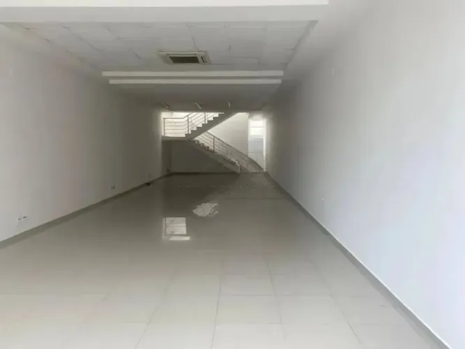 Salão comercial para alugar, 261 m² no bairro Jardim Bela Vista - Santo André/SP