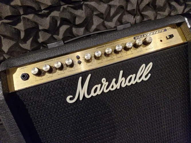 Amplificador Marshall Valvestate 65
