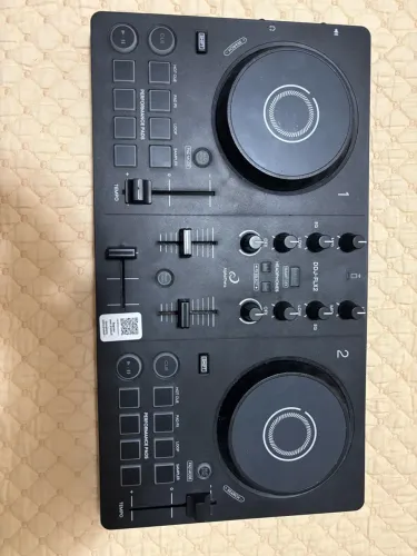 DDJ FLX2 com trava de segurança