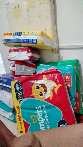 Fraldas M Descartáveis Pampers/Huggies/Personal 
