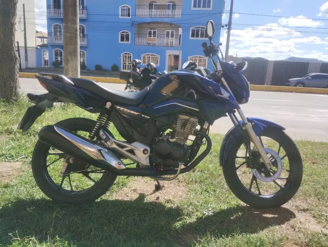 Moto série especial