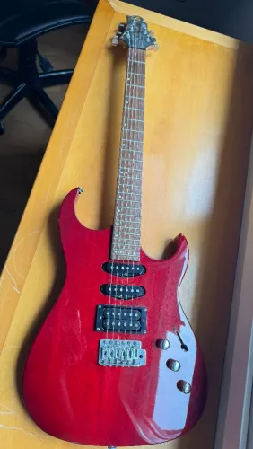 Guitarra Samick Greg Bennett Interceptor