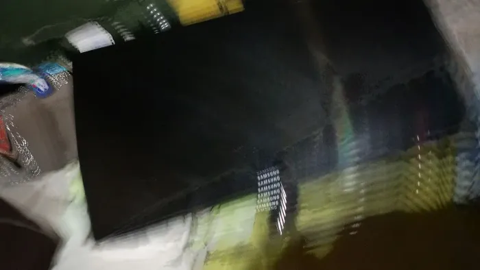 Vendo tv para peças