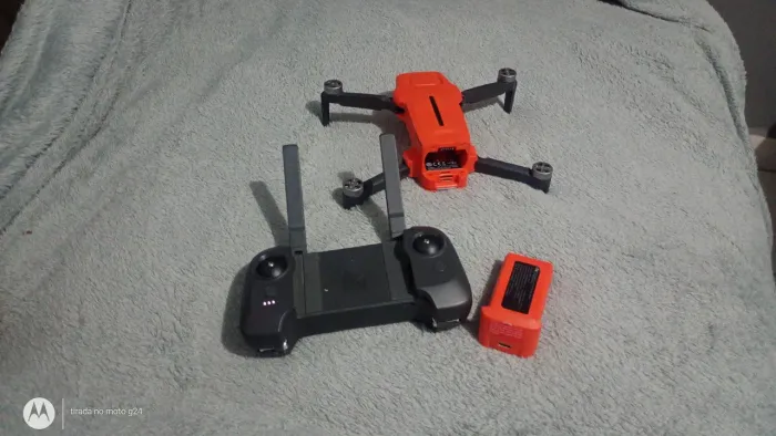Drone fimi mini 3 retida de peças