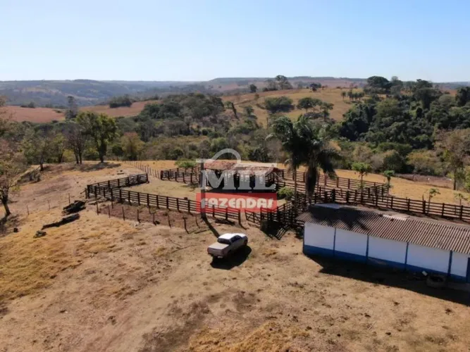 Fazenda com 103,47 alqueires (500,83 hectares) Leopoldo de Bulhões-GO