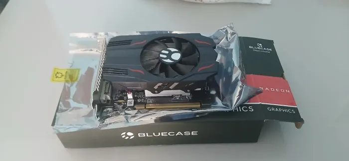 RX 560 EM PERFEITO ESTADO