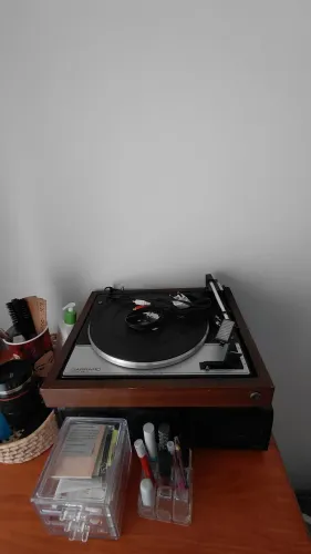 Toca disco Garrard S25 revisado funcionando