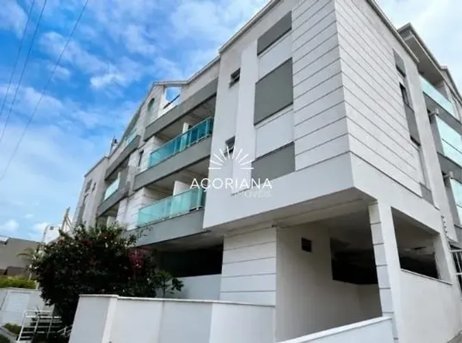 Apartamento à Venda no Novo Campeche com 2 Dormitórios, 1 Suíte e 2 Vagas