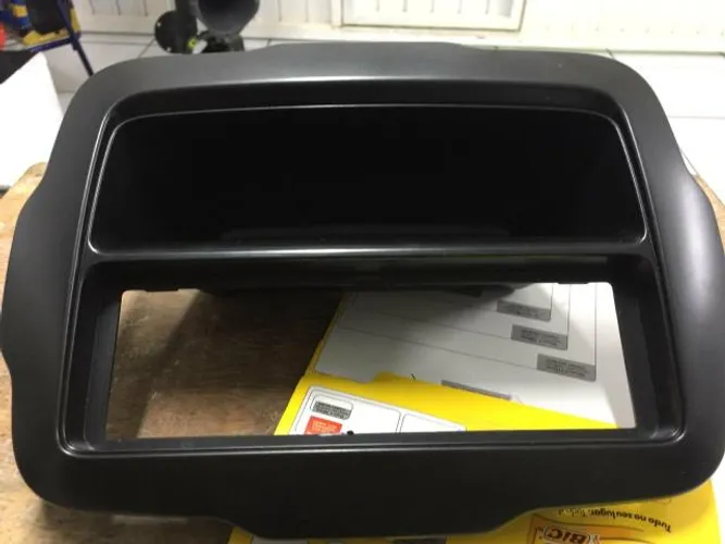 Moldura nova 1dim para Jeep renegade grátis a instalação em seu carro