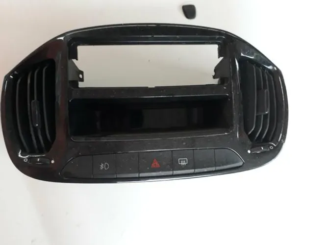 Moldura do rádio Toyota etios 2014