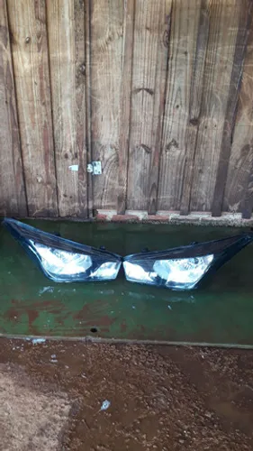 Par farol hb20 mascara negra
