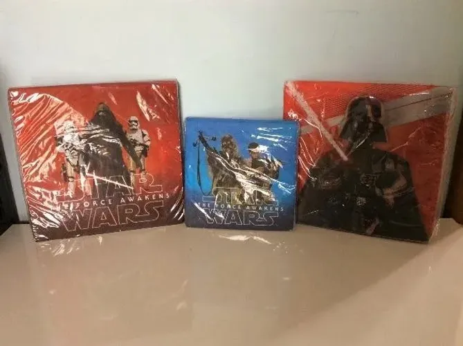 Gosta de Star Wars? - Kit importado para festa guardanapos e toalha plástica