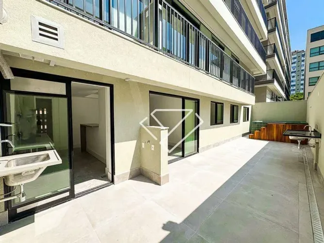 Apartamento com 3 dormitórios à venda, 115 m² por R$ 3.050.000,00 - Leblon - Rio de Janeir