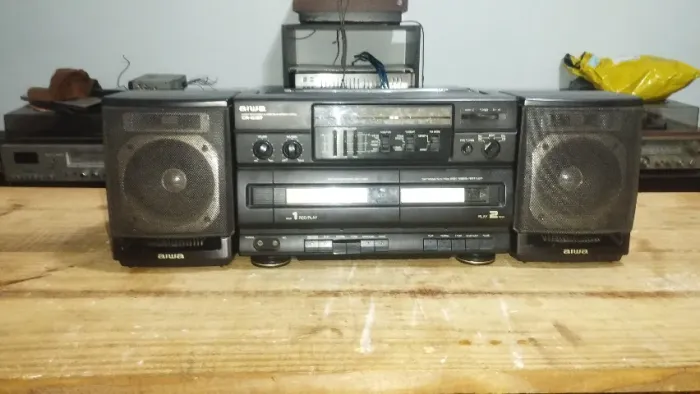 Boombox AIWA CA-W37 (Revisado)