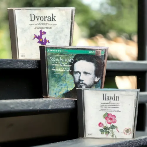 Cds Música clássica Dvorak - Tchaikovsky - Haydn