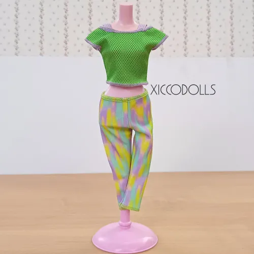 Roupinha de boneca Barbie verde original