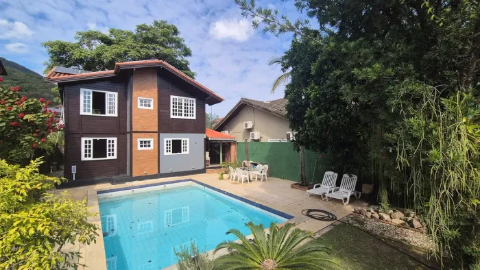 CASA  DUPLEX para venda com 199 metros quadrados com 3 quartos em Jacarepaguá - Rio de Jan