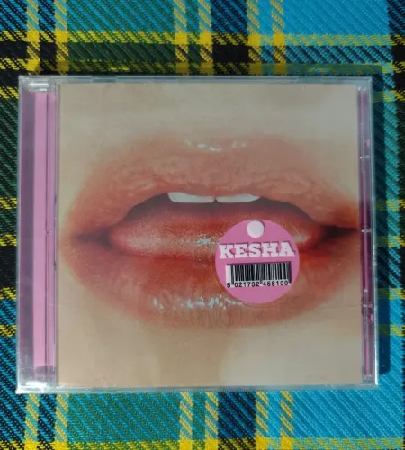 Kesha CD . Period Novo Importado