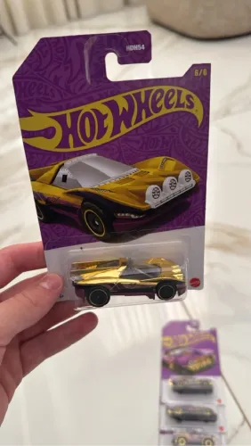 Hot Wheels - Edição Especial Dourada