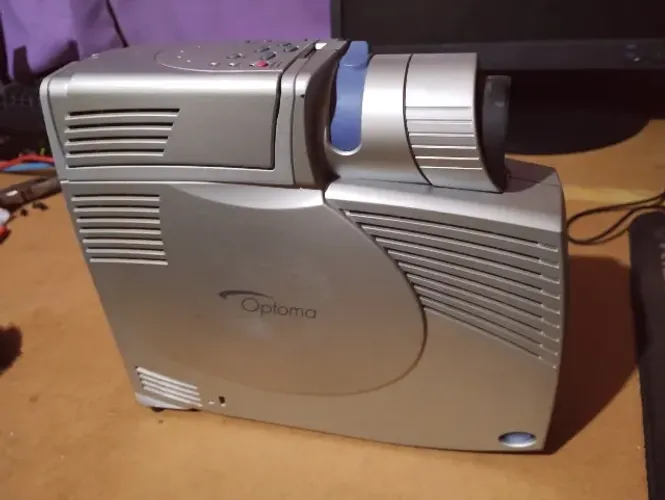 RARIDADE! Projetor Optoma EzPro 705H #colecionador