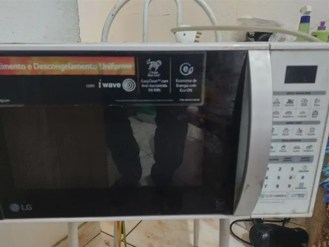Microondas LG quebrado