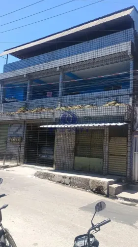 Casa à Venda no Ibura Recife: 600m², 10 Quartos, 5 Suítes