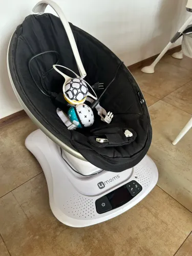 Cadeira digital Mamaroo - 4 Moms
