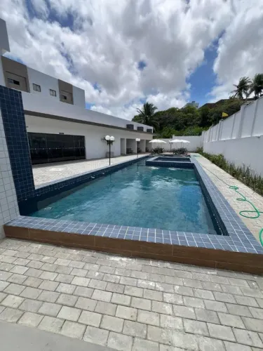 Apartamento com 2 dormitórios no bairro de Jaguaribe condomínio fechado com área de lazer!
