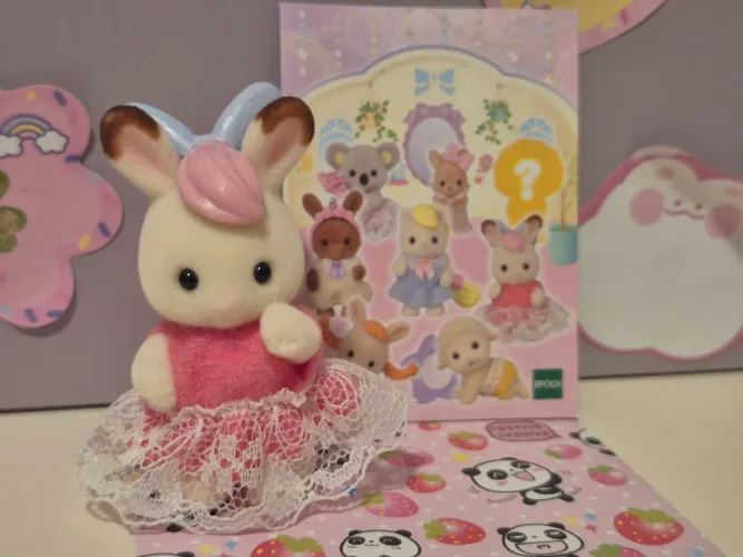 Sylvanian families - Bebê coelho chocolate (Blind bag)