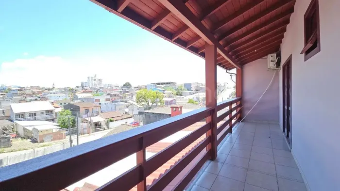 Casa de 126m² com 3 quartos no bairro Monte Cristo em Florianópolis