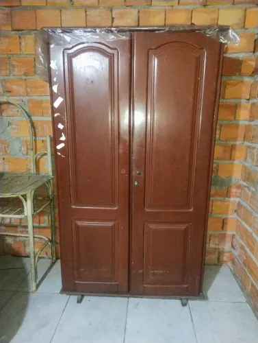 Guarda roupas duas portas
