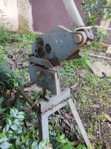 Cisalhadeira Manual Robusta - Corte Preciso