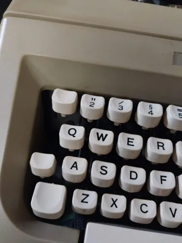 Máquina de Escrever Antiga