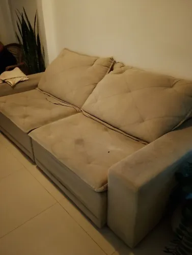 Sofá retrátil, lindo, confortável e elegante