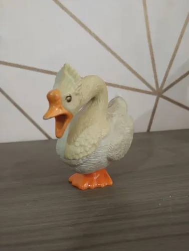 Miniatura Gansa Dourada - Gato de botas 