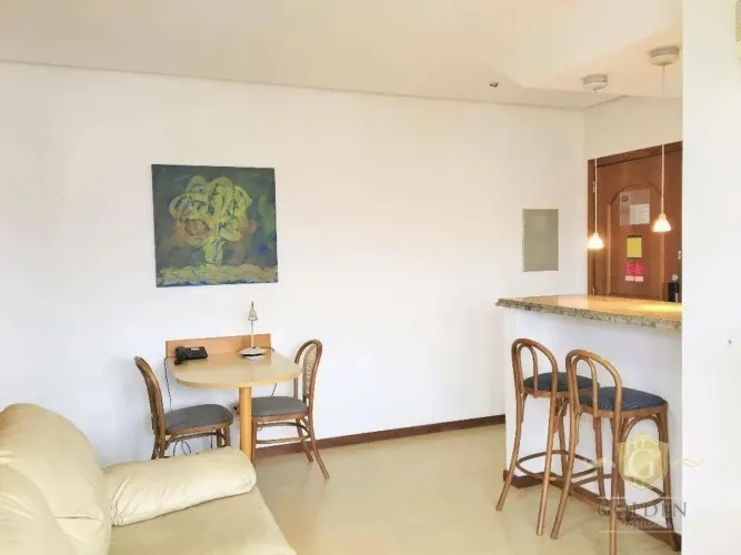 Apartamento com 1 dormitório para alugar, 48 m² por R$ 3.507,89/mês - Bom Fim - Porto Aleg