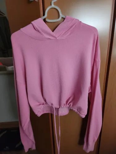 Blusa Moletom Cropped Rosa com Capuz